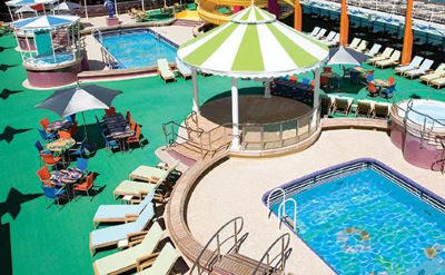 Norwegian Jade pool deck